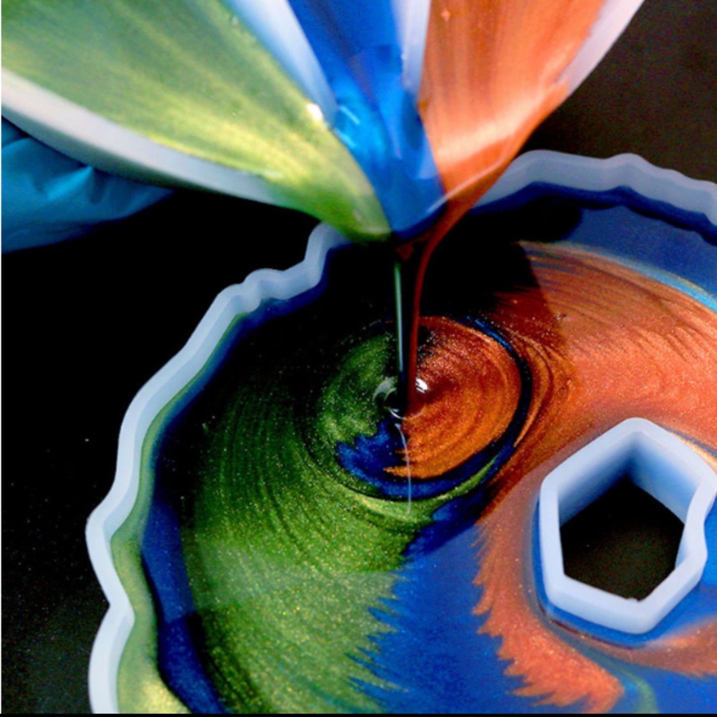 Resin and Paint Pouring Silicone Cups