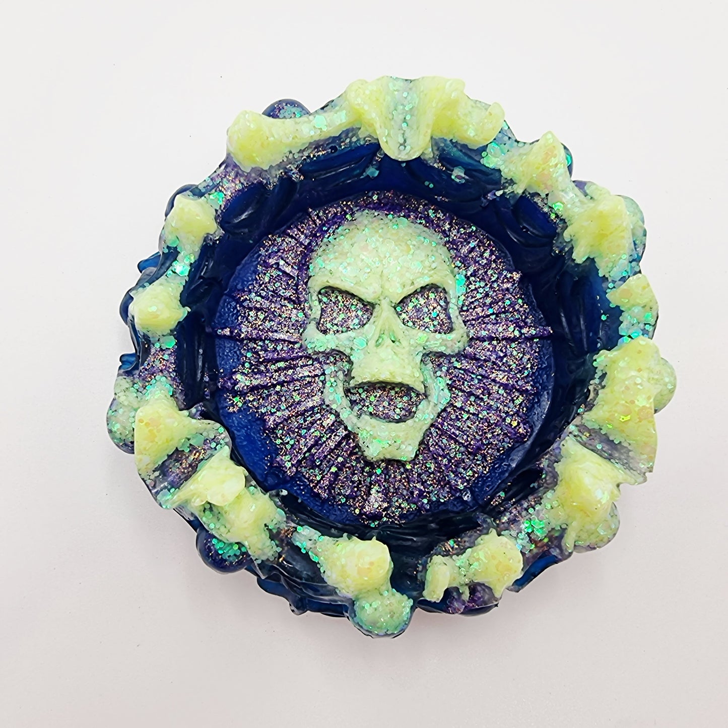 Glow In The Dark Resin Skull Ashtray
