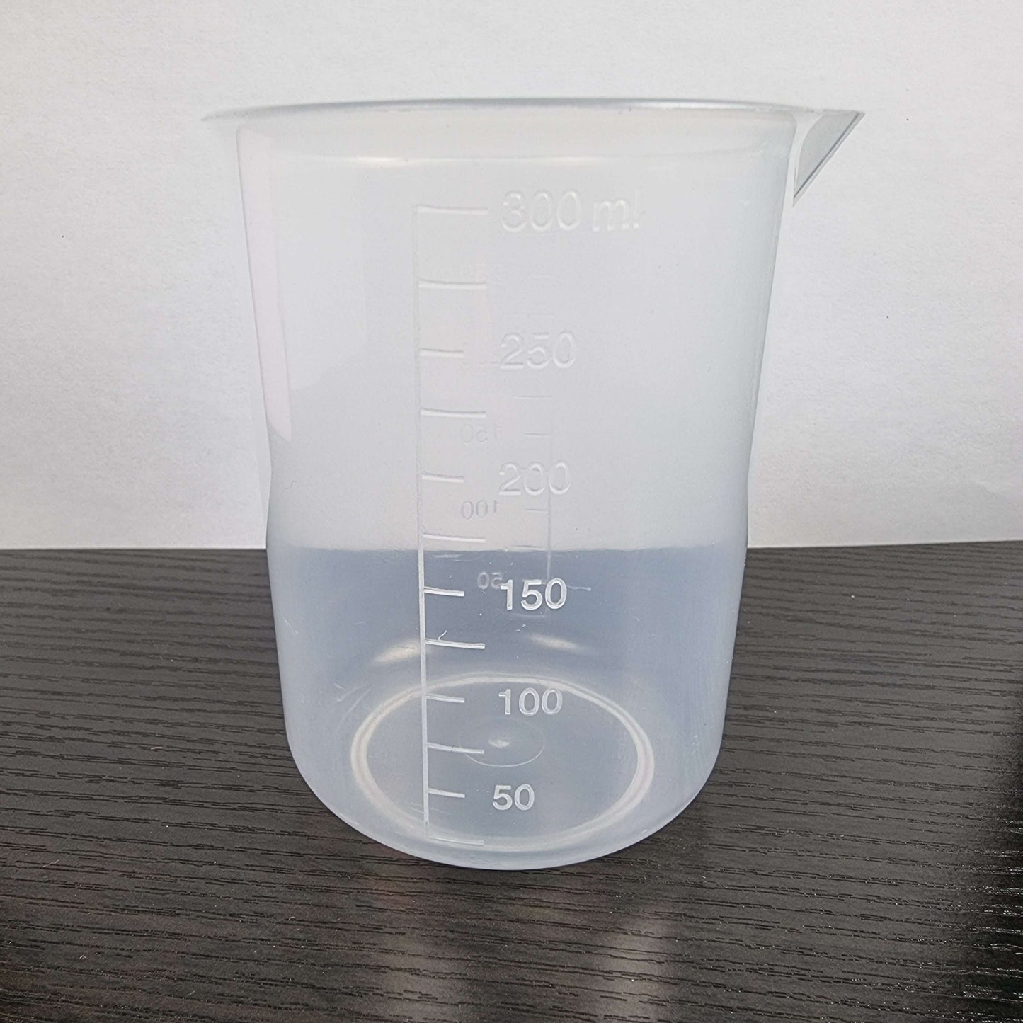 300ml Plastic Measuring Cups x 3 - Mystic Art Glitters