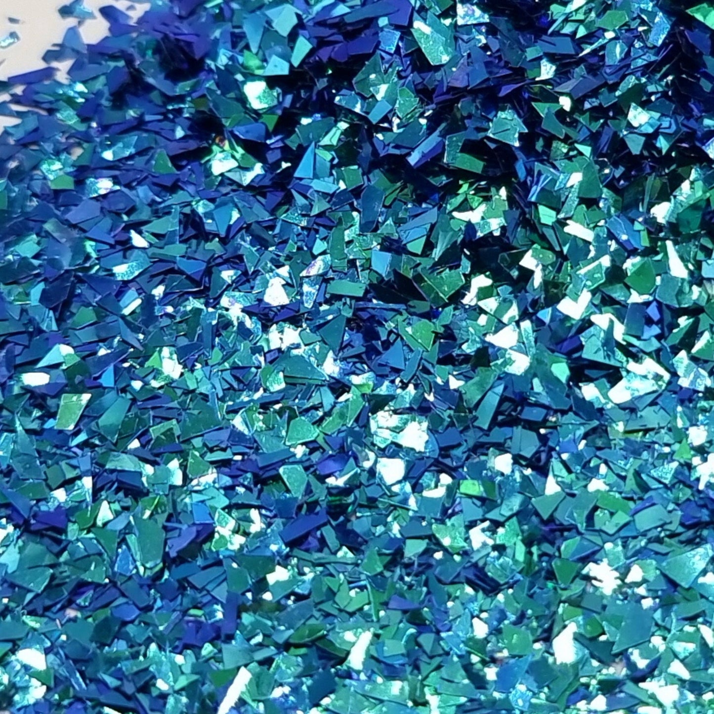 Waterfall Colour Changing Flakes