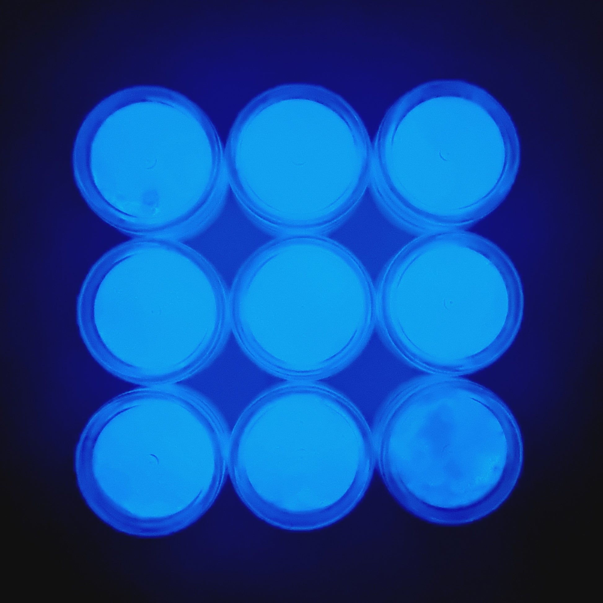 blue glow in the dark mica powder