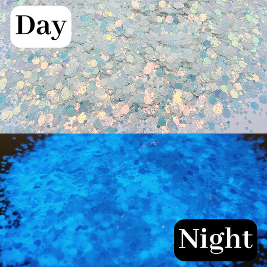 Colour Changing Glow In The Dark Glitter - Whole Lotta Love