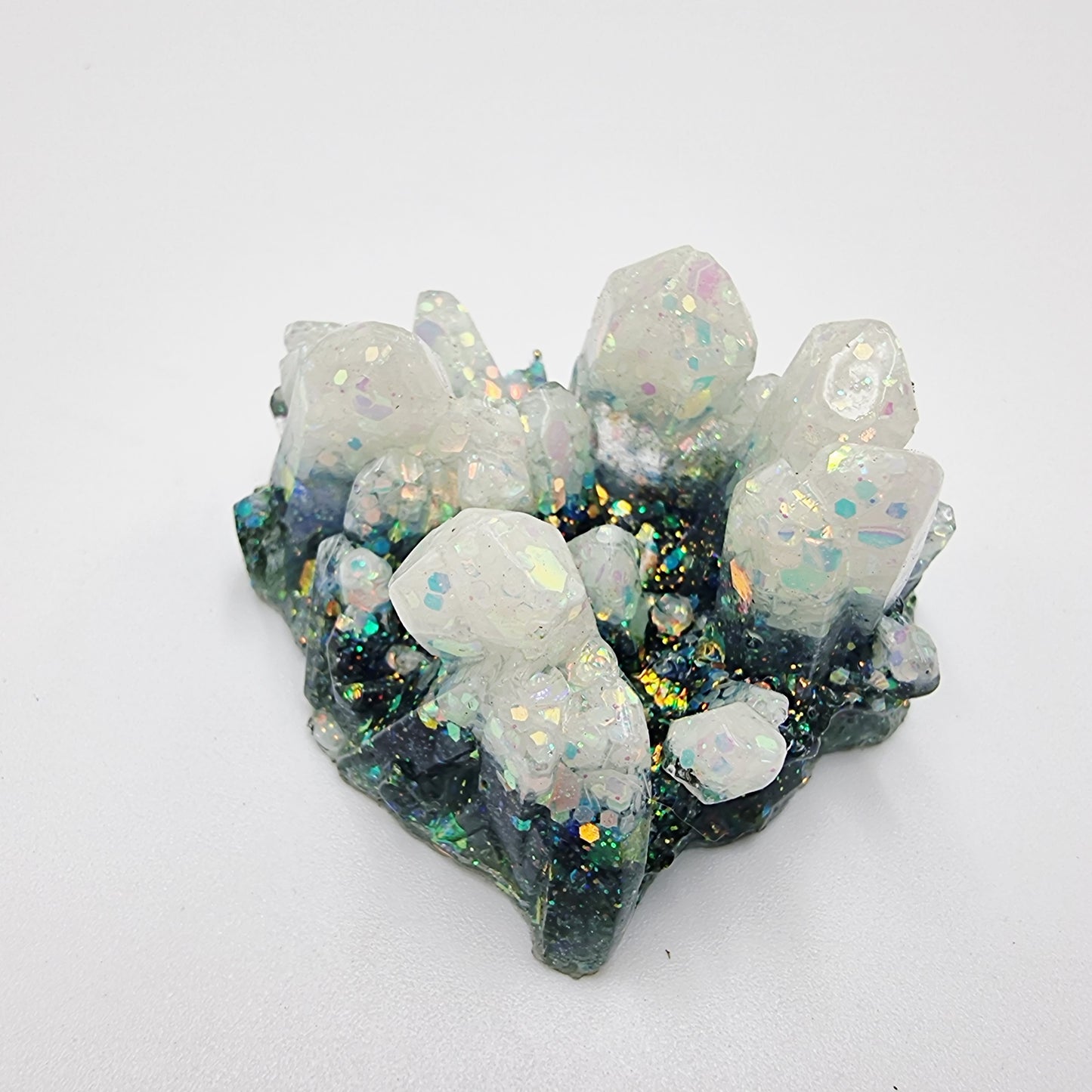 Glow In The Dark Resin Quartz Crystal Medium