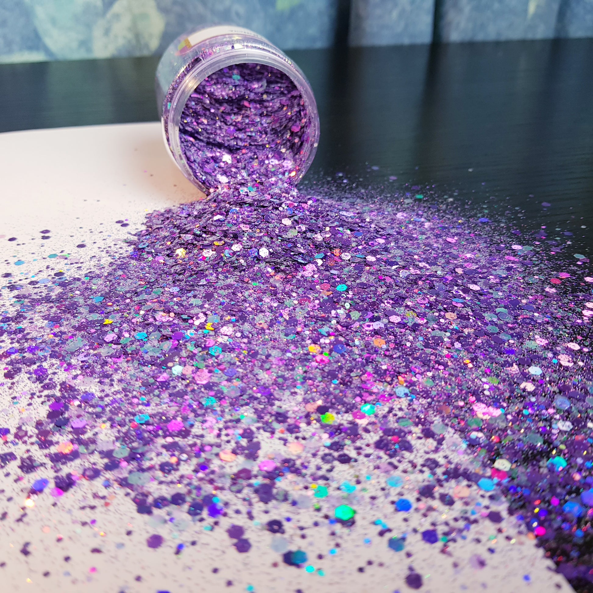 Mystic Art Glitters Lavender Speckle Purple Glitter