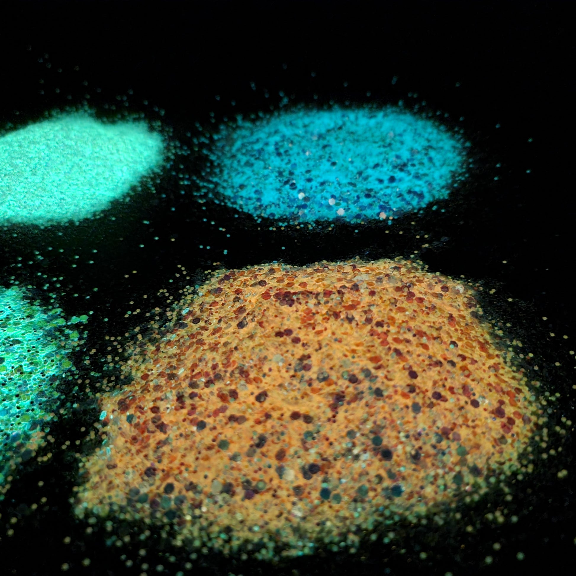 Glow In The Dark - Dancing Queen - Mystic Art Glitters