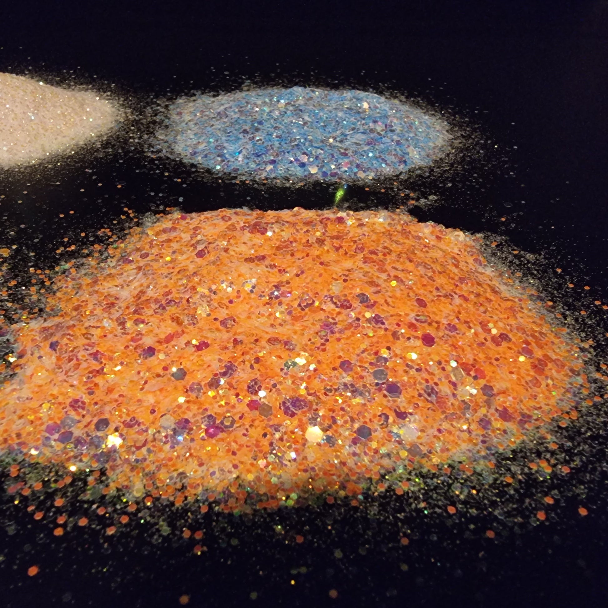 Glow In The Dark - Dancing Queen - Mystic Art Glitters