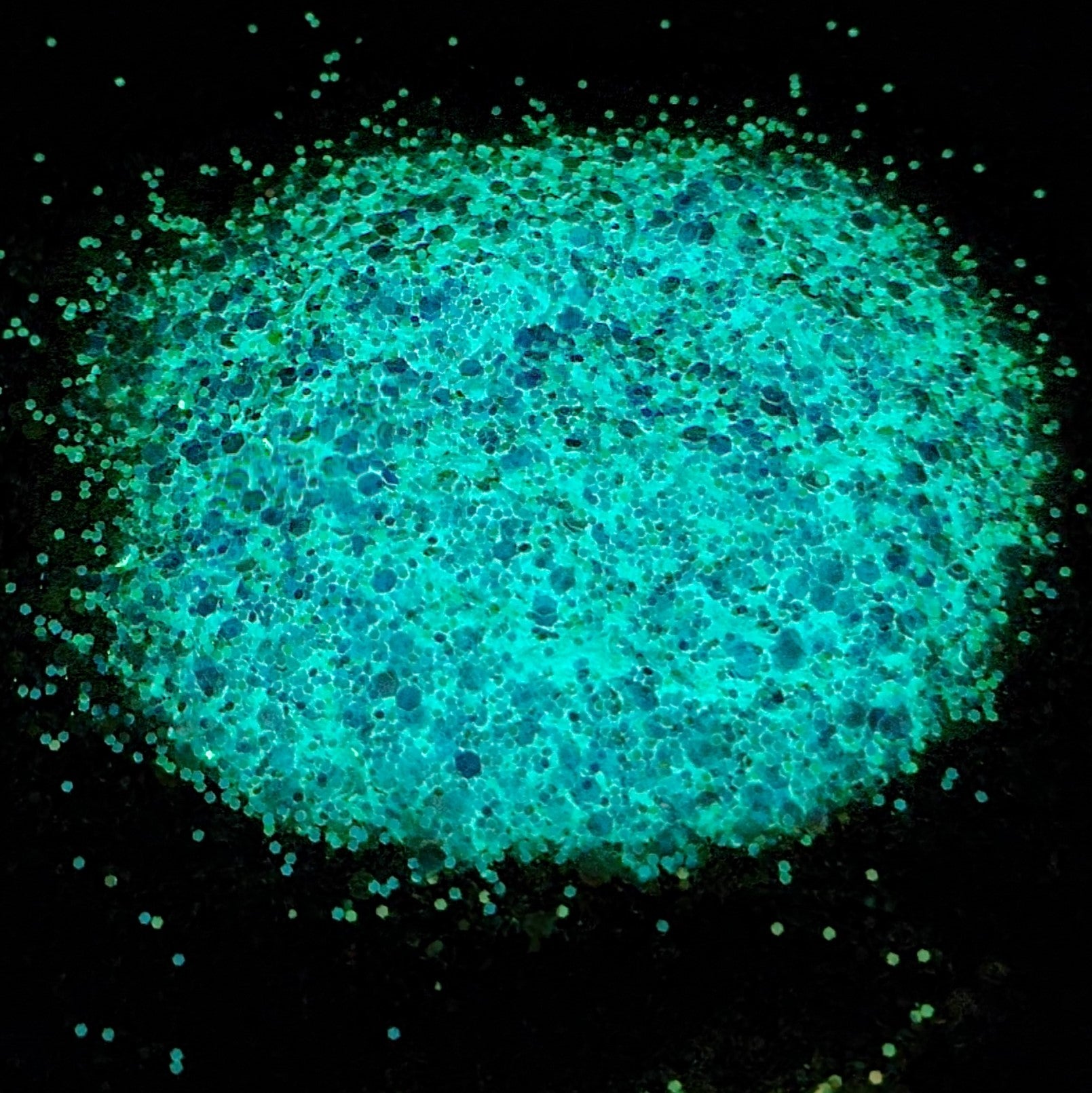 Glow In The Dark - Stayin' Alive - Mystic Art Glitters