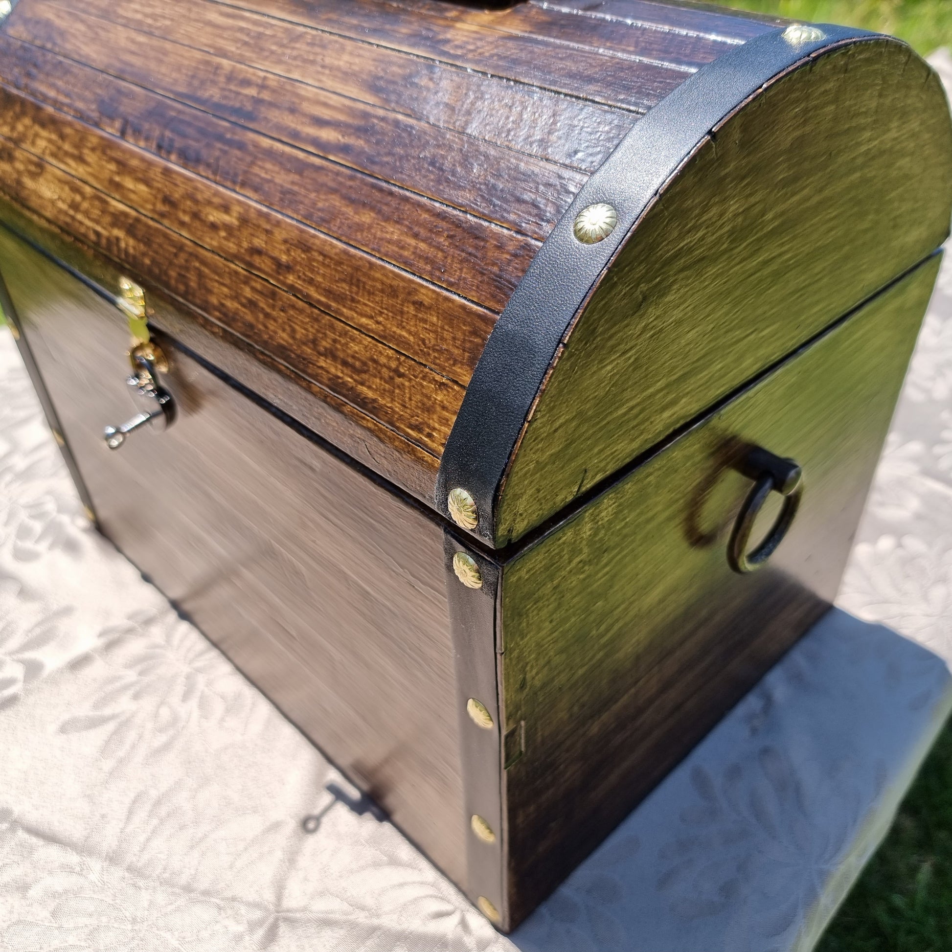 Wedding Wishing Well Chest - Mystic Art Glitters