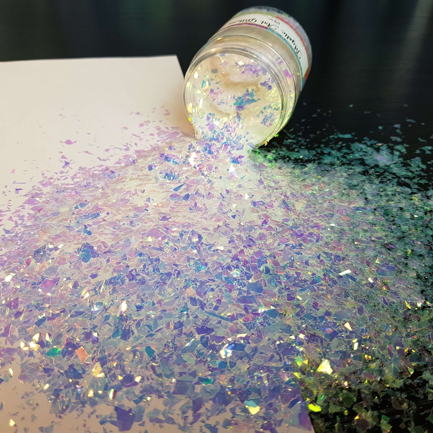 Opal Flakes iridescent glitter